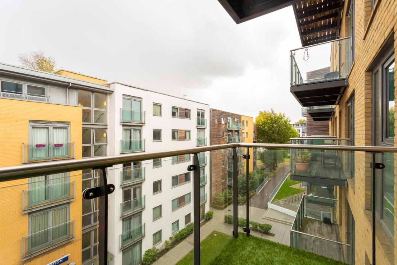 Amazing Modern 2 Bedroom Flat In Greenwich For 4 People London Eksteriør billede