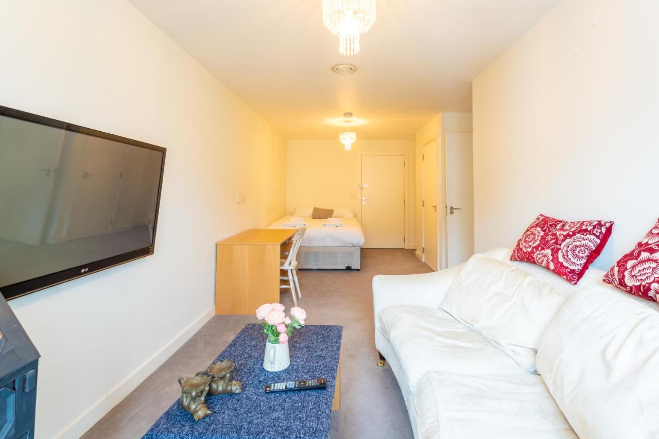 Amazing Modern 2 Bedroom Flat In Greenwich For 4 People London Eksteriør billede