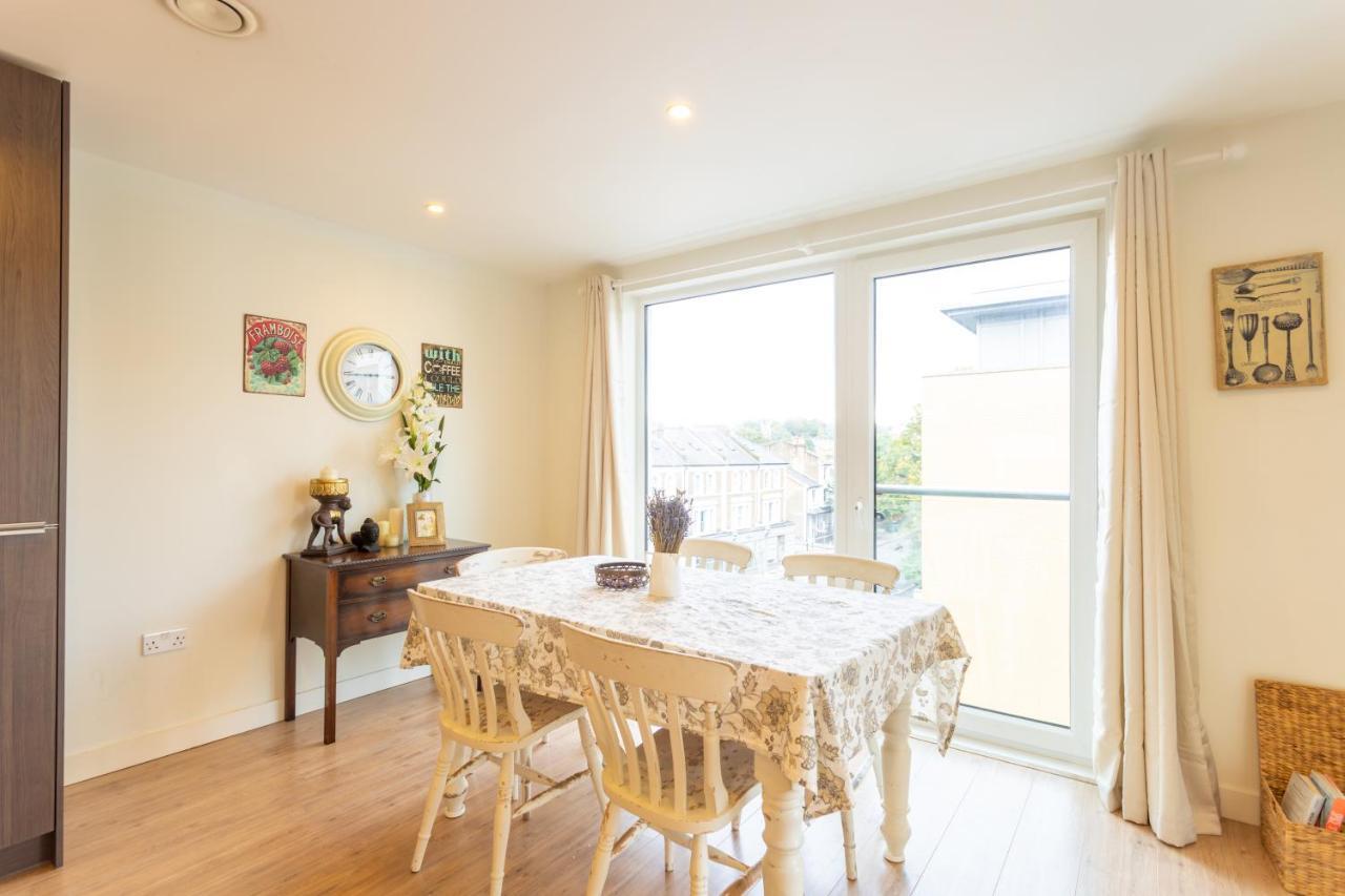 Amazing Modern 2 Bedroom Flat In Greenwich For 4 People London Eksteriør billede