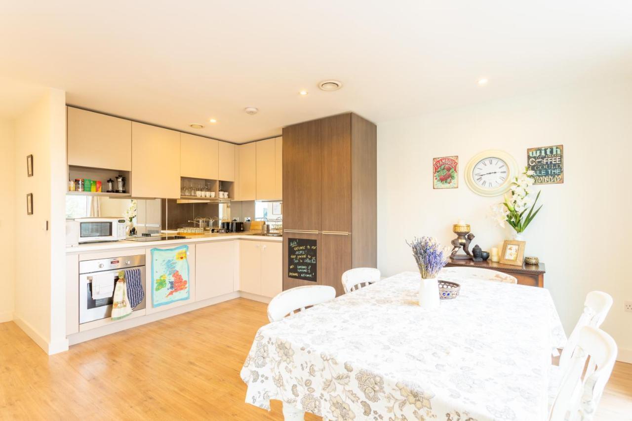 Amazing Modern 2 Bedroom Flat In Greenwich For 4 People London Eksteriør billede